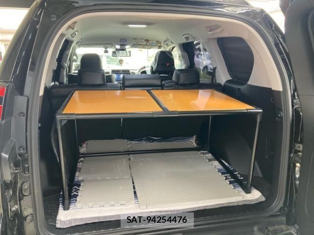 Toyota LAND CRUISER PRADO 2023-06 8230543-12