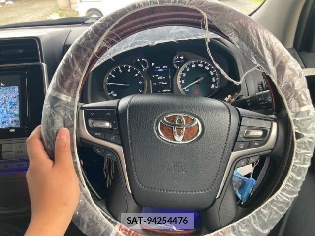 Toyota LAND CRUISER PRADO 2023-06 8230543-25
