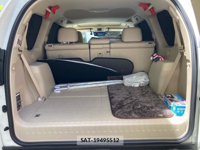 Toyota LAND CRUISER PRADO 2021-04 8245629-12