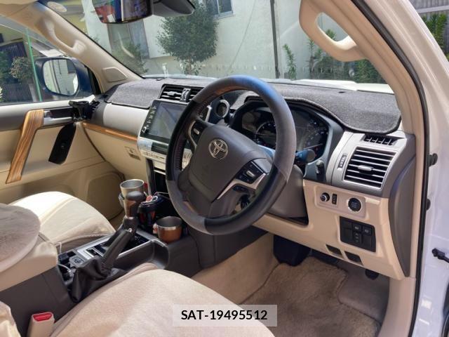 Toyota LAND CRUISER PRADO 2021-04 8245629-13