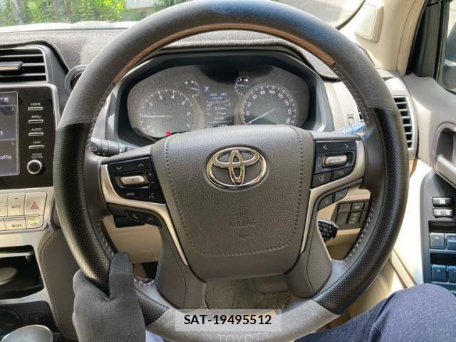 Toyota LAND CRUISER PRADO 2021-04 8245629-17