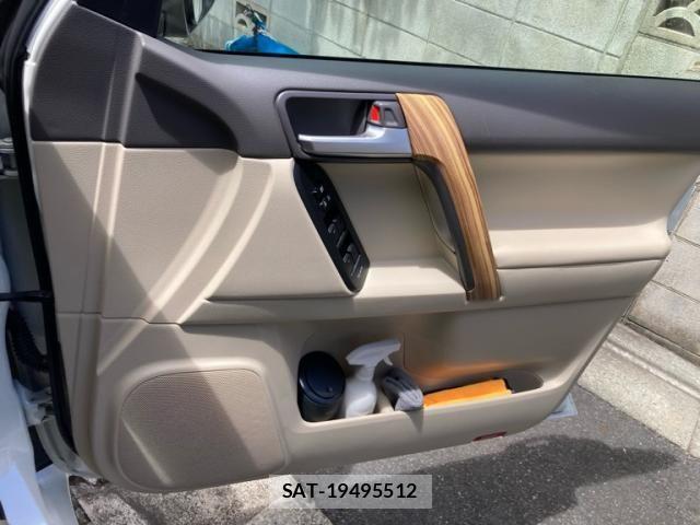 Toyota LAND CRUISER PRADO 2021-04 8245629-20