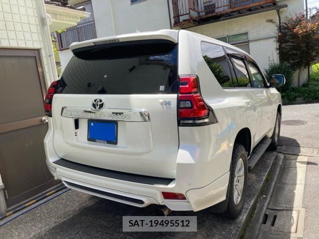 Toyota LAND CRUISER PRADO 2021-04 8245629-2