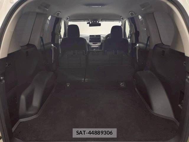 Toyota LAND CRUISER PRADO 2018-09 8245646-10