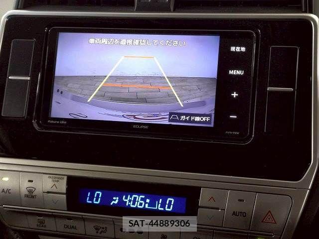 Toyota LAND CRUISER PRADO 2018-09 8245646-4