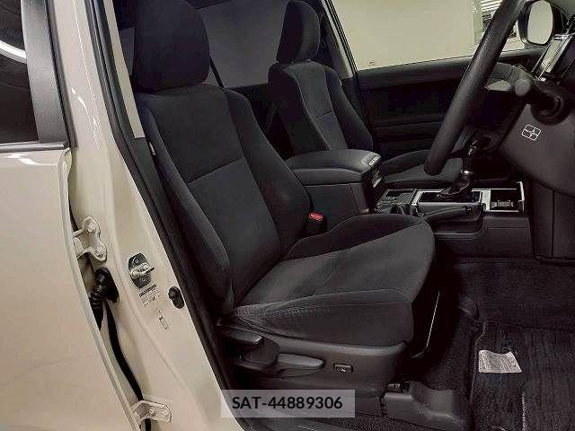 Toyota LAND CRUISER PRADO 2018-09 8245646-8