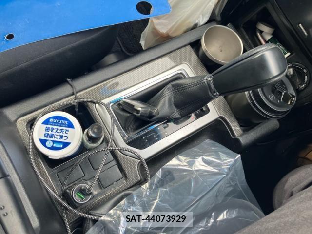Toyota LAND CRUISER PRADO 2015-02 8245648-19