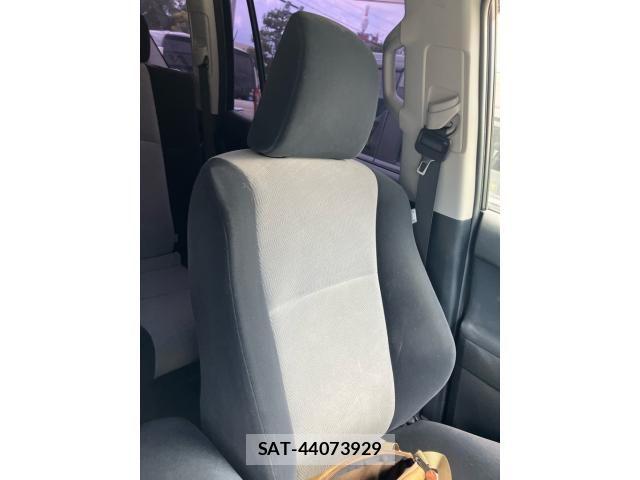 Toyota LAND CRUISER PRADO 2015-02 8245648-21