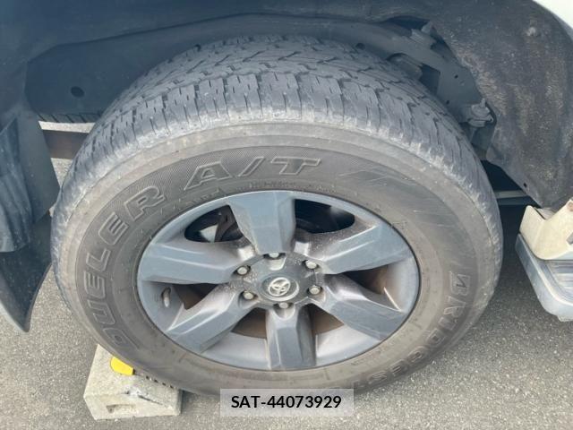 Toyota LAND CRUISER PRADO 2015-02 8245648-8