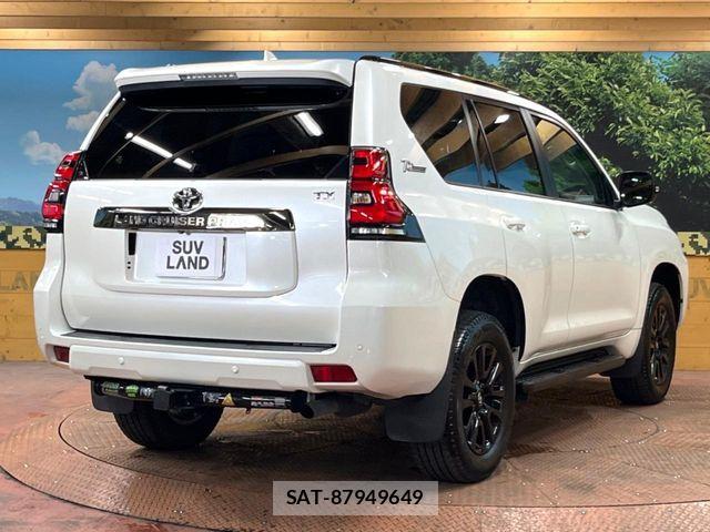 Toyota LAND CRUISER PRADO 2022-07 8245619-16