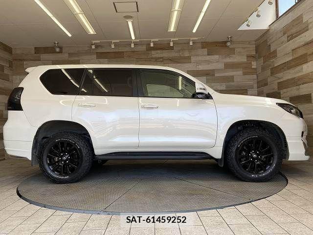 Toyota LAND CRUISER PRADO 2022-01 8245626-16