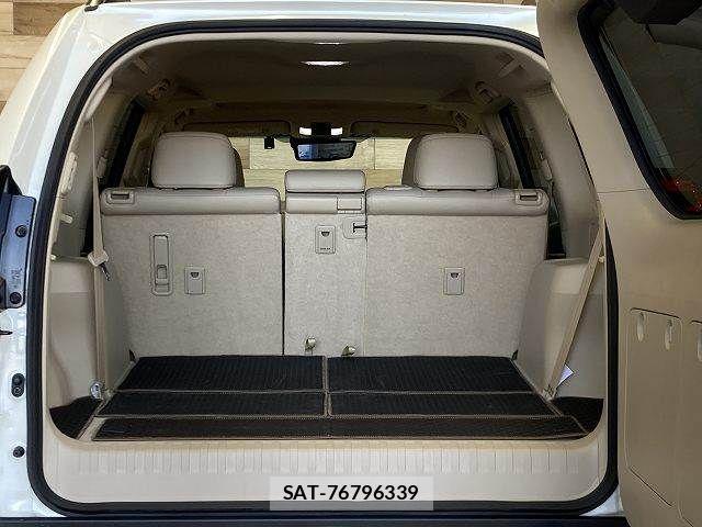 Toyota LAND CRUISER PRADO 2023-02 8245630-13
