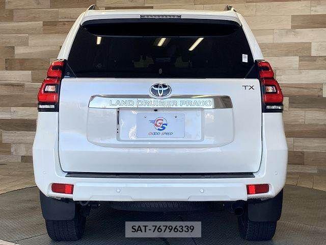 Toyota LAND CRUISER PRADO 2023-02 8245630-14