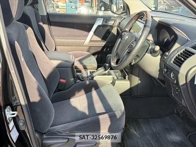 Toyota LAND CRUISER PRADO 2020-08 8245632-15