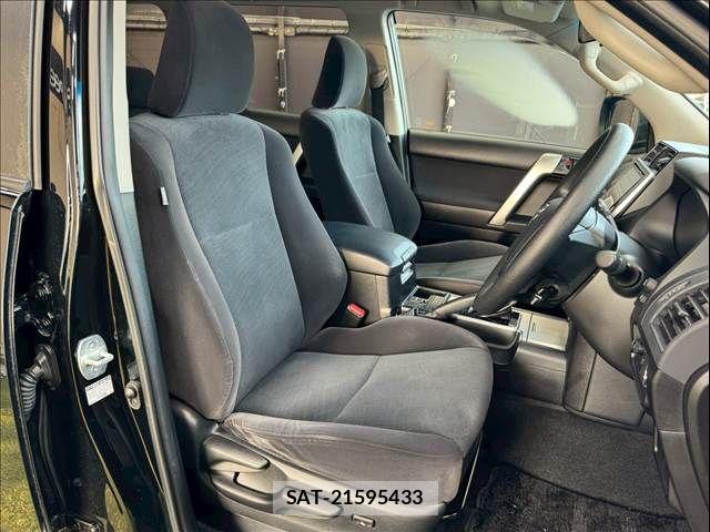 Toyota LAND CRUISER PRADO 2020-07 8245644-4