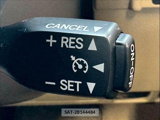 Toyota LAND CRUISER PRADO 2015-07 8245643-11