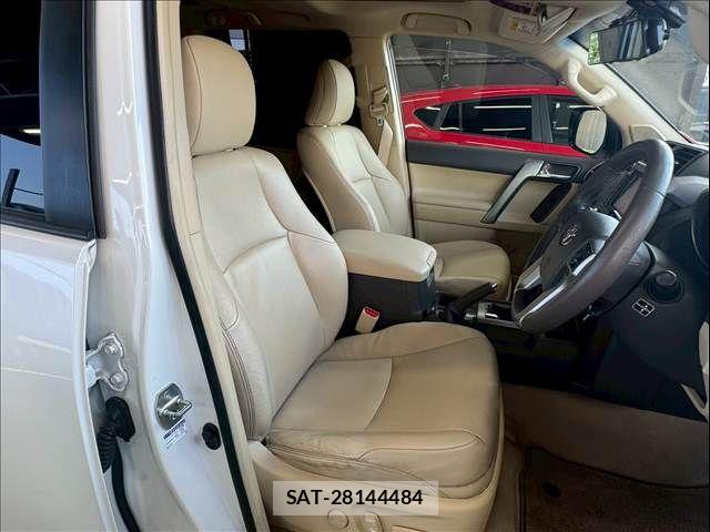 Toyota LAND CRUISER PRADO 2015-07 8245643-4
