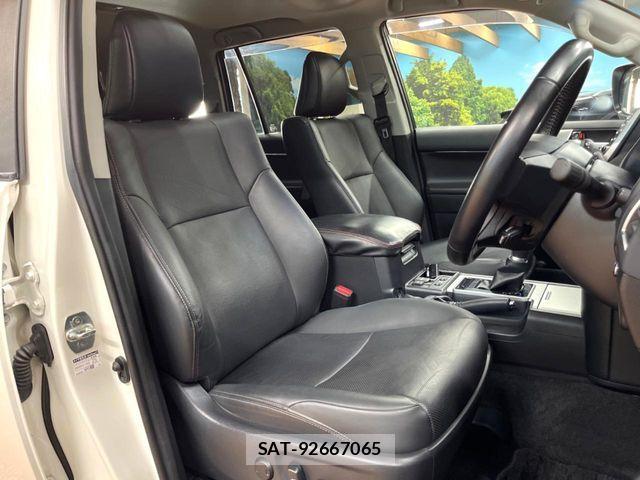 Toyota LAND CRUISER PRADO 2023-11 8245621-7
