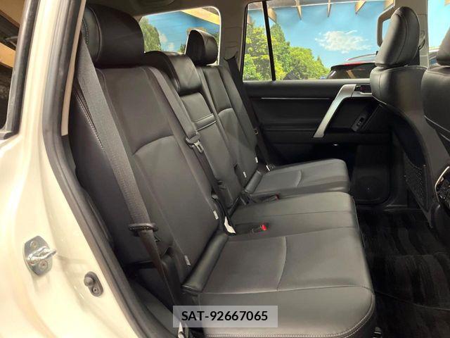 Toyota LAND CRUISER PRADO 2023-11 8245621-8