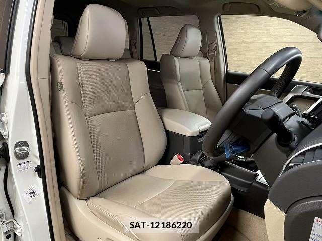 Toyota LAND CRUISER PRADO 2023-04 8245628-10