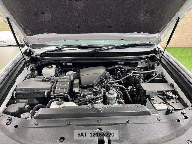 Toyota LAND CRUISER PRADO 2023-04 8245628-13