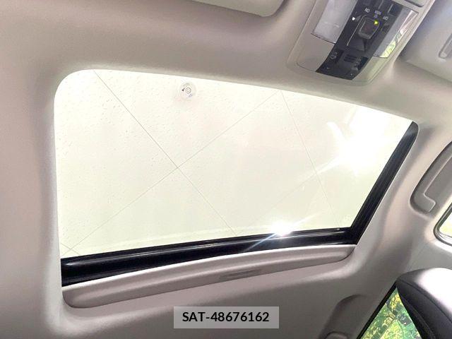 Toyota LAND CRUISER PRADO 2023-07 8245618-2