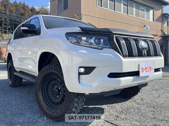 Toyota LAND CRUISER PRADO 2020-02 8245625-28