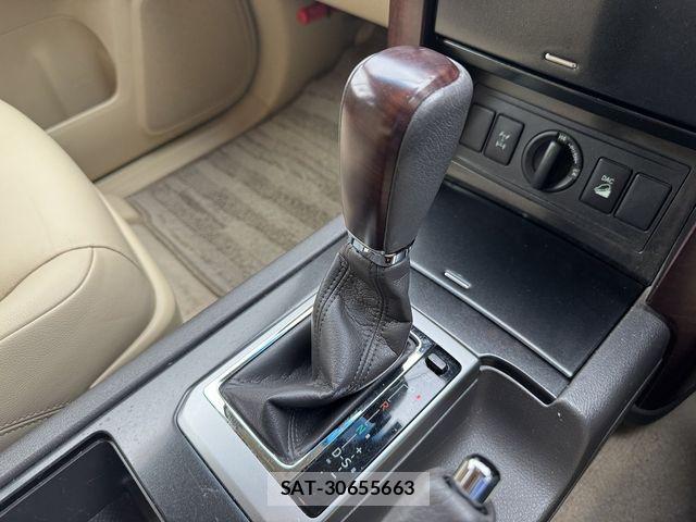 Toyota LAND CRUISER PRADO 2015-07 8315059-16