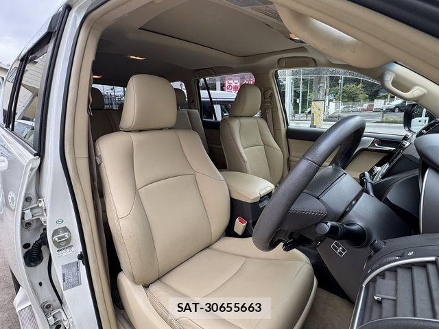 Toyota LAND CRUISER PRADO 2015-07 8315059-20
