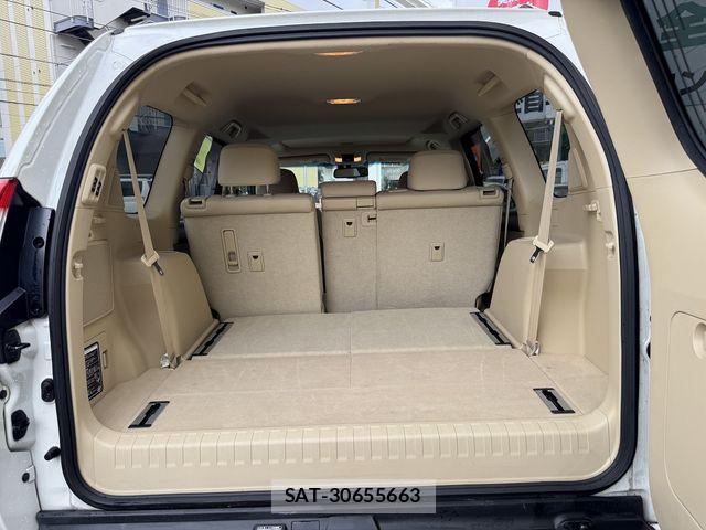 Toyota LAND CRUISER PRADO 2015-07 8315059-23
