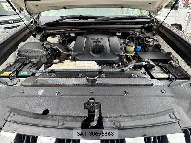 Toyota LAND CRUISER PRADO 2015-07 8315059-27