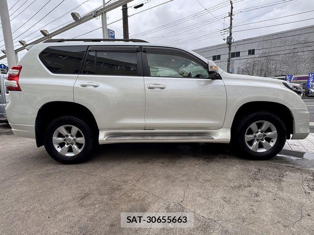 Toyota LAND CRUISER PRADO 2015-07 8315059-5
