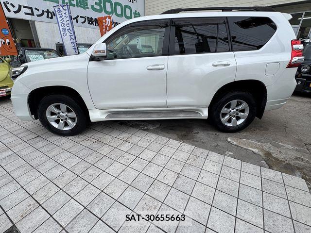 Toyota LAND CRUISER PRADO 2015-07 8315059-8