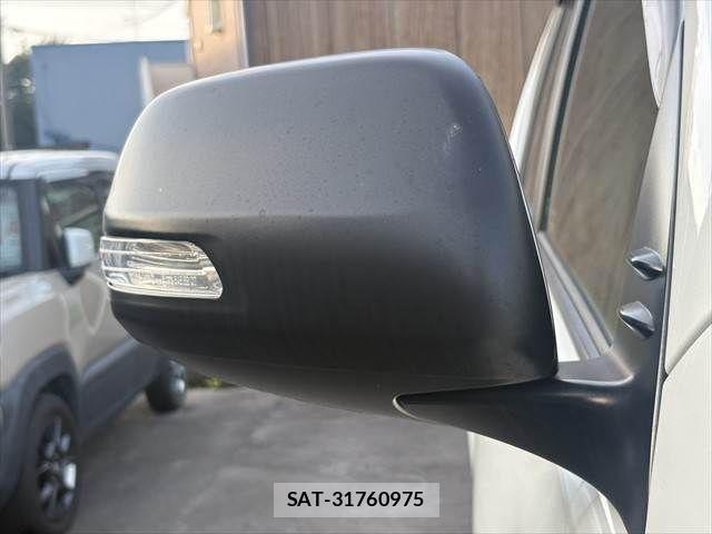 Toyota LAND CRUISER PRADO 2014-05 8315068-28