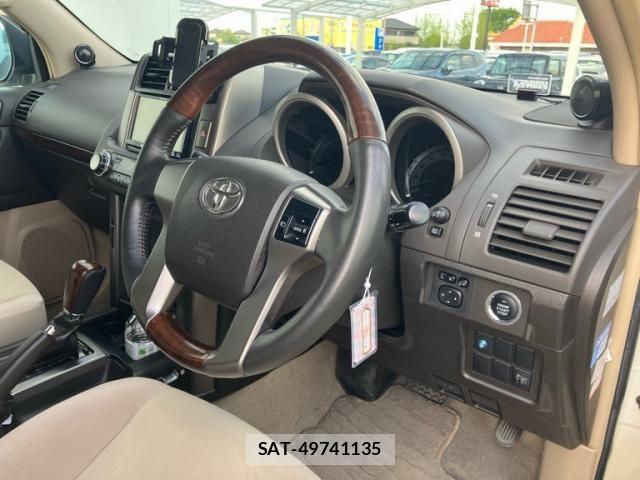Toyota LAND CRUISER PRADO 2010-02 8315073-17