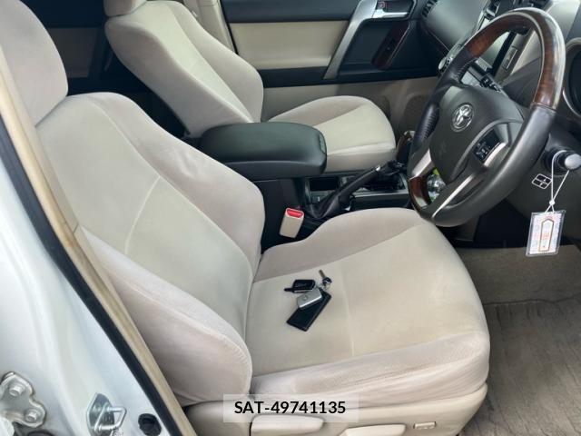 Toyota LAND CRUISER PRADO 2010-02 8315073-18