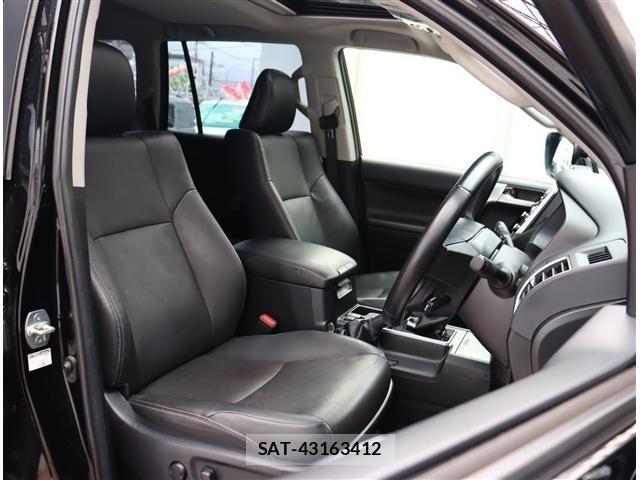 Toyota LAND CRUISER PRADO 2023-10 8315044-12