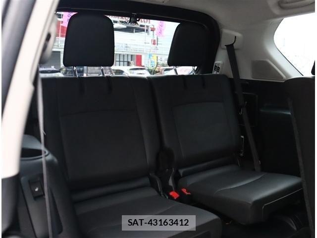 Toyota LAND CRUISER PRADO 2023-10 8315044-14