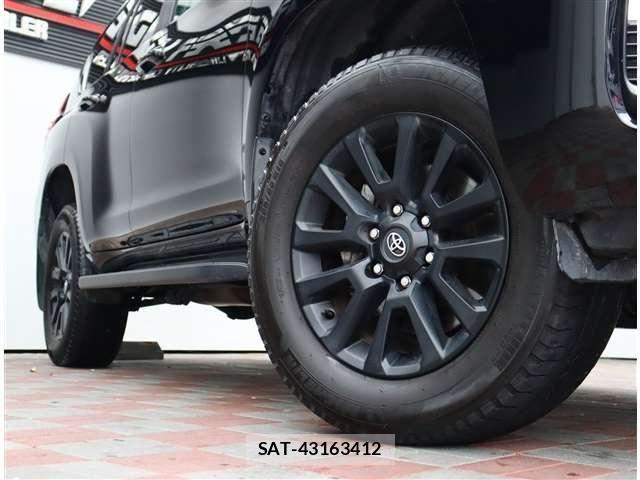 Toyota LAND CRUISER PRADO 2023-10 8315044-24