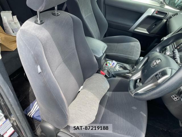 Toyota LAND CRUISER PRADO 2014-07 8315069-11