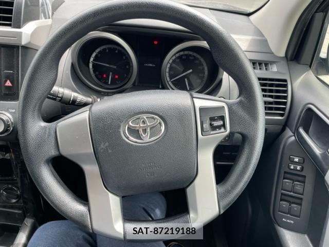 Toyota LAND CRUISER PRADO 2014-07 8315069-14