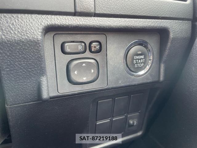 Toyota LAND CRUISER PRADO 2014-07 8315069-17