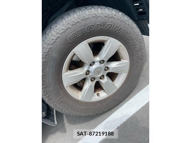 Toyota LAND CRUISER PRADO 2014-07 8315069-4