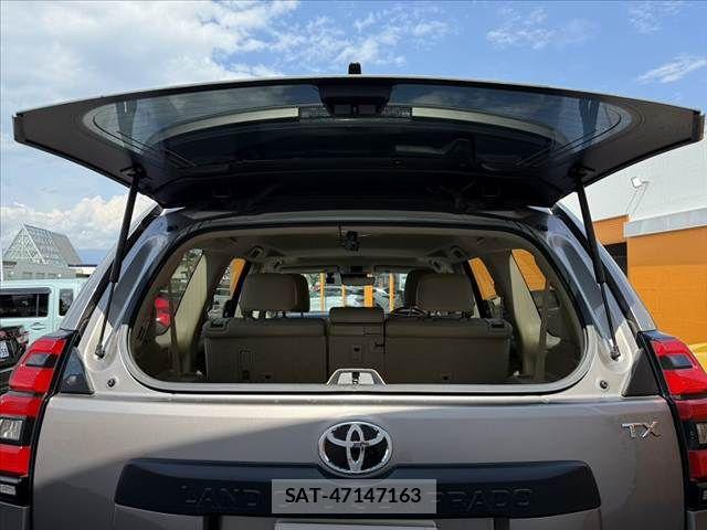 Toyota LAND CRUISER PRADO 2023-08 8315048-19