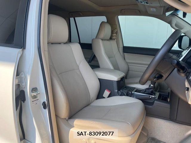Toyota LAND CRUISER PRADO 2023-02 8315054-9