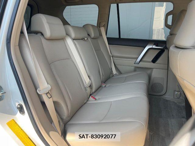 Toyota LAND CRUISER PRADO 2023-02 8315054-10