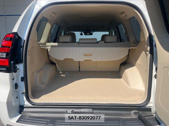 Toyota LAND CRUISER PRADO 2023-02 8315054-11