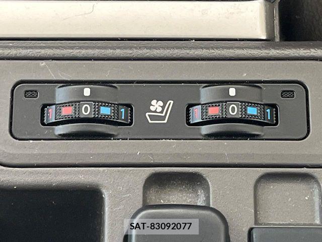 Toyota LAND CRUISER PRADO 2023-02 8315054-5