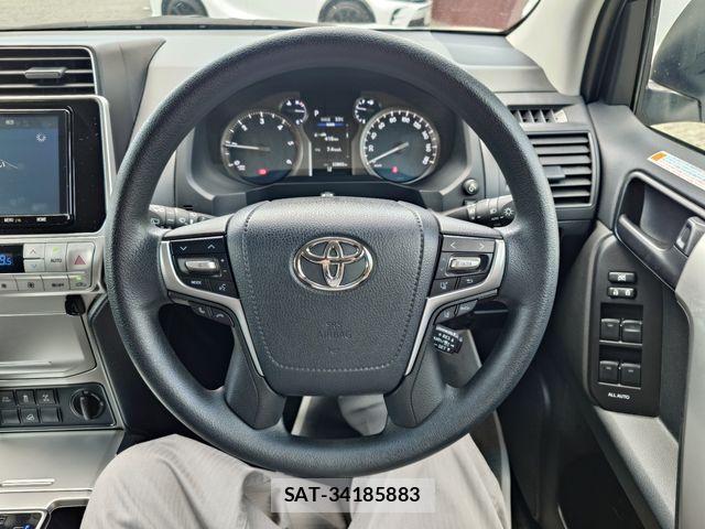 Toyota LAND CRUISER PRADO 2022-04 8315047-12