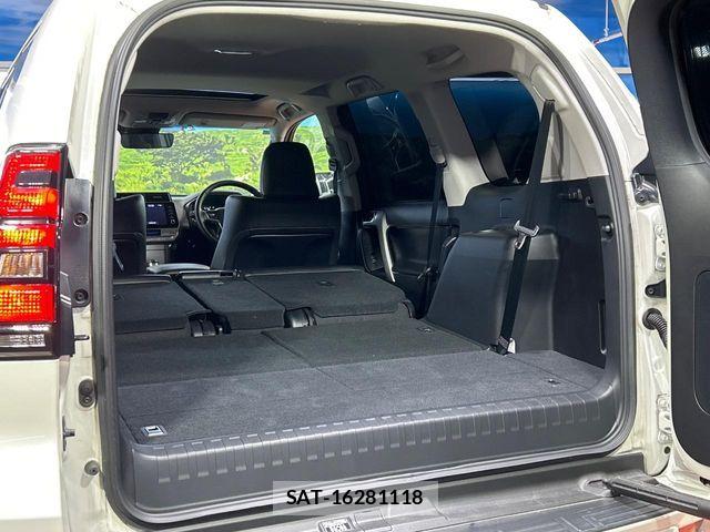 Toyota LAND CRUISER PRADO 2023-08 8315045-11